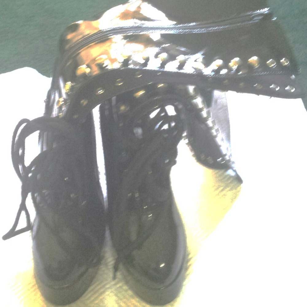 1031- Black lace and zip up knee high boots